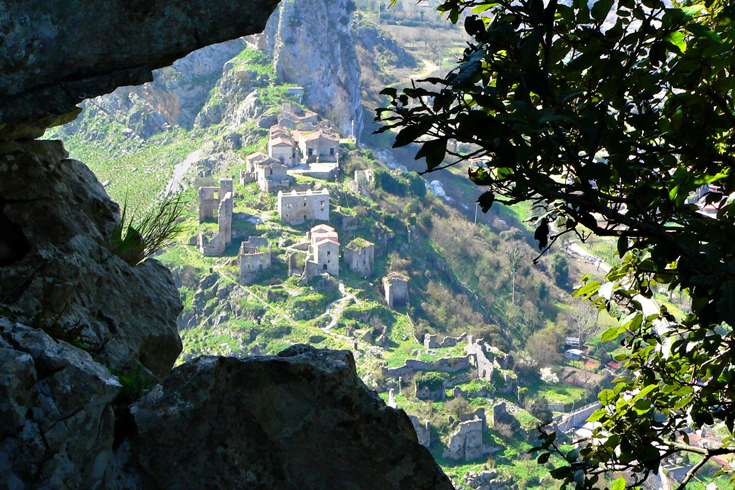 Ruinen von San Severino di Centola im Cilento