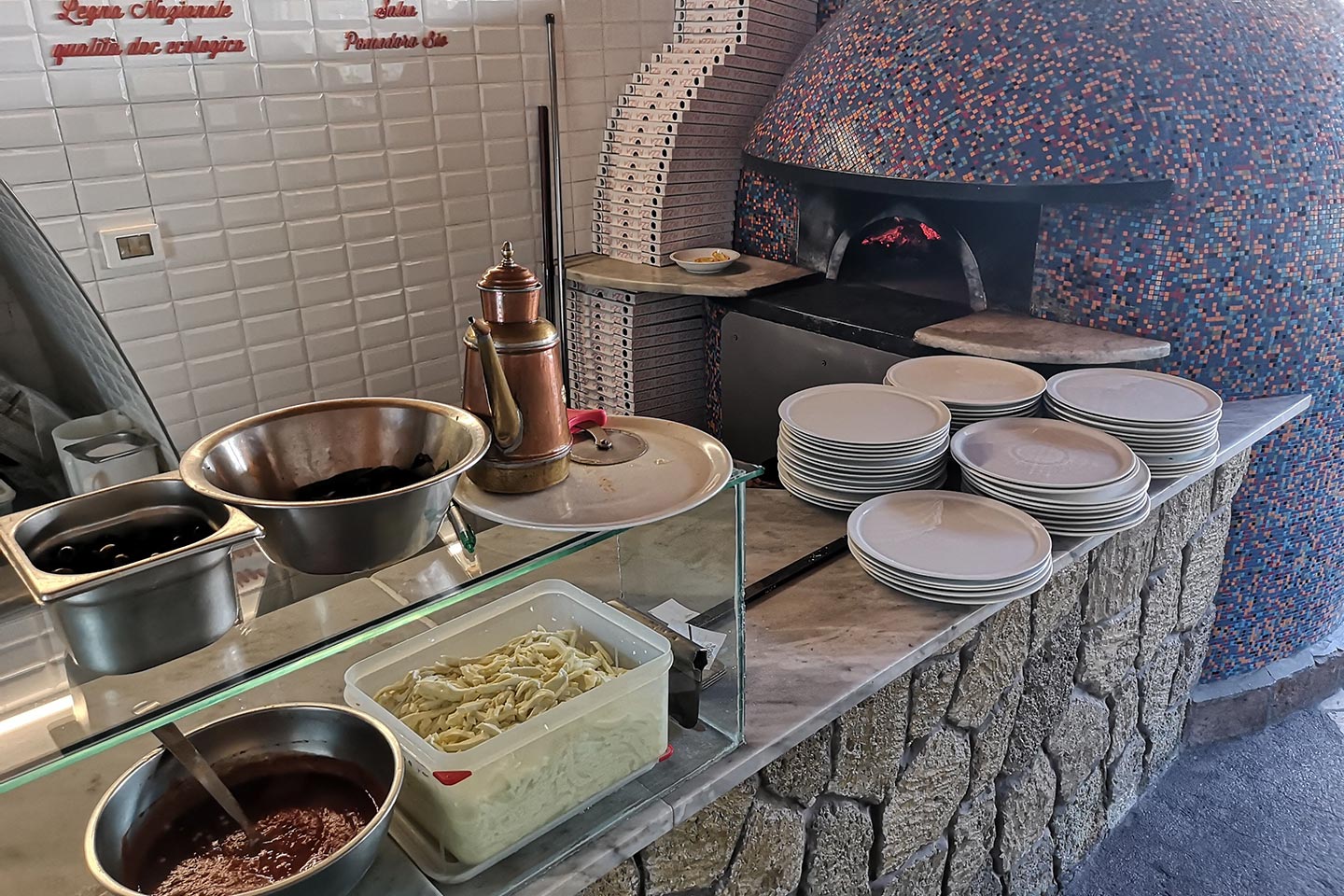 Pizza Holzofen auf Ischia