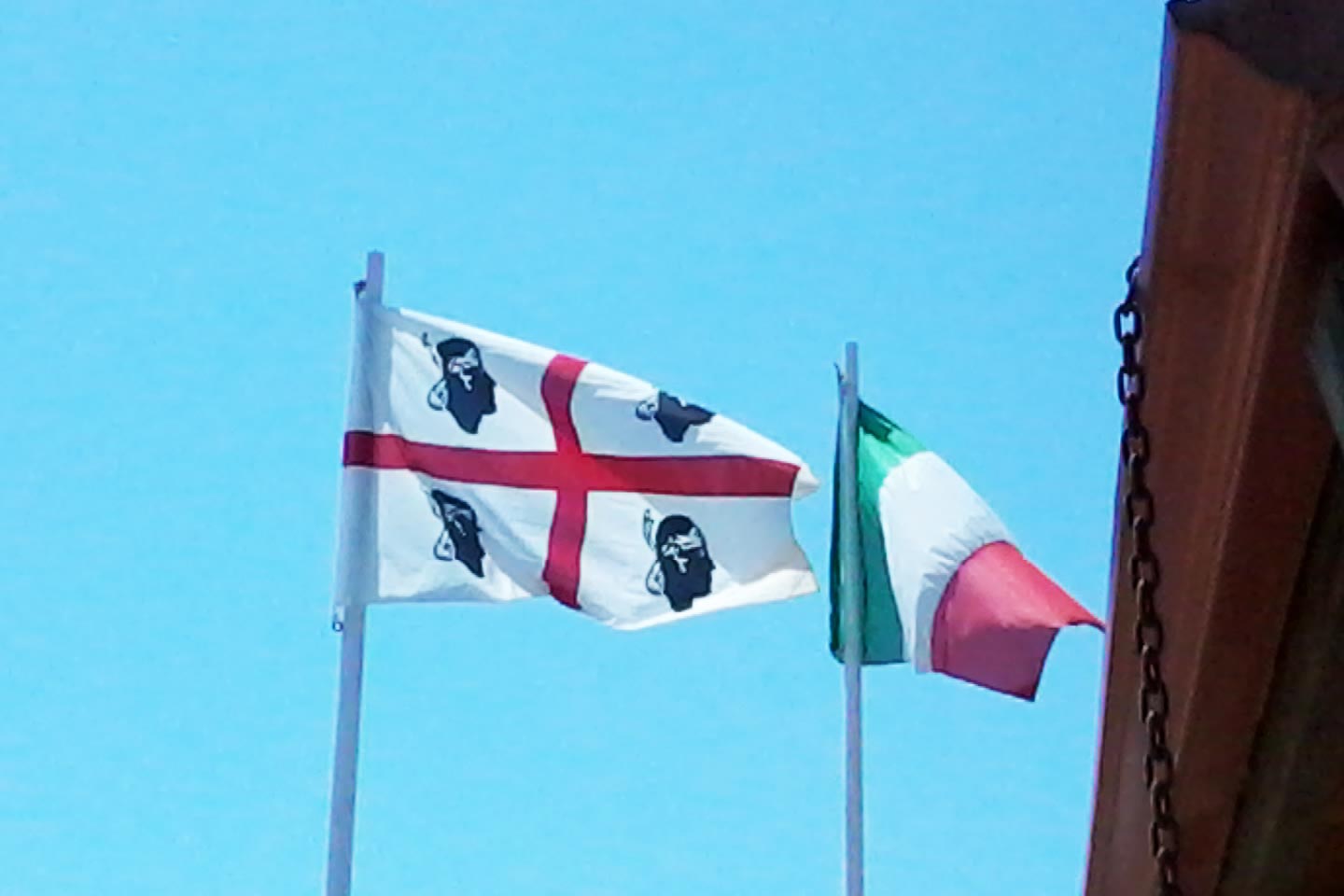 Flagge der Region Sardinien