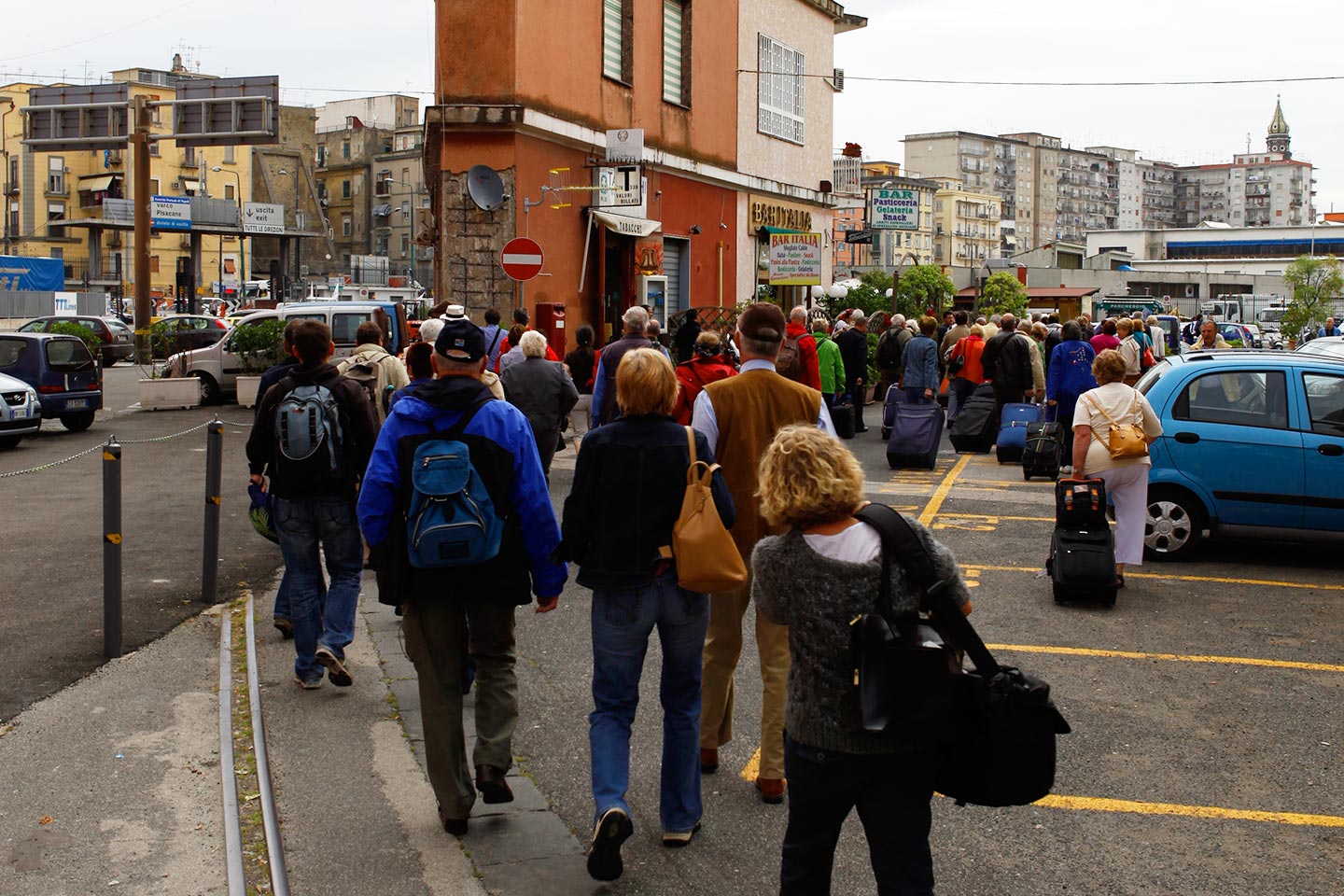 Gruppe nach Neapel